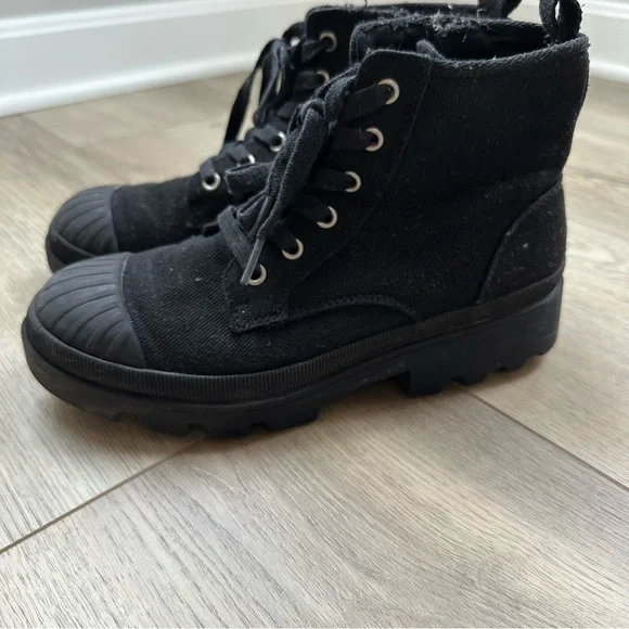 Universal Thread Black Canvas Combat Boots - Picture 3 of 9